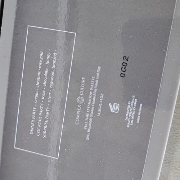 Complex Culture Brand Eye Shadow Eyeshadow Palette Make Up Browns Mica NEW NWT - Picture 7 of 8